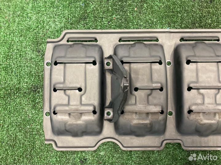 Маслоотражатель Mercedes-Benz M104