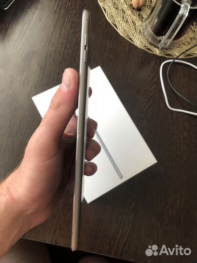 iPad mini 4 128gb wifi