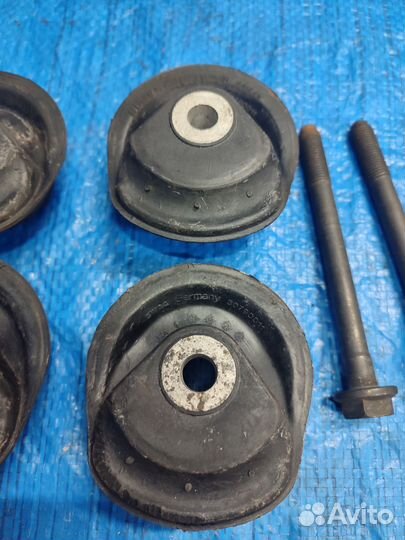 Саленблоки в заднюю балку, Пассат б3