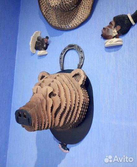 Деревянная голова оленя, лося, медведя, быка