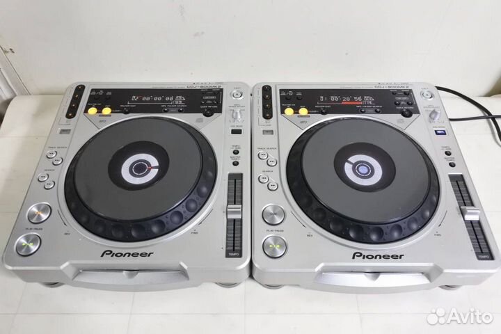 Проигрыватели Pioneer CDJ 800 MK2 - комплект 2 шт