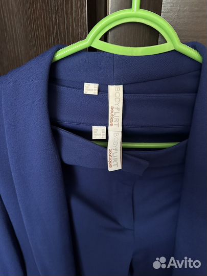 Костюм со штанами женский 42