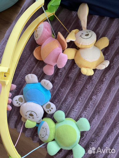 Мобиль музыкальный на кроватку