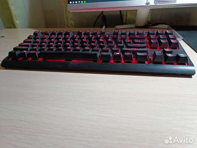 Игровая клавиатура Corsair K63 объявление продам
