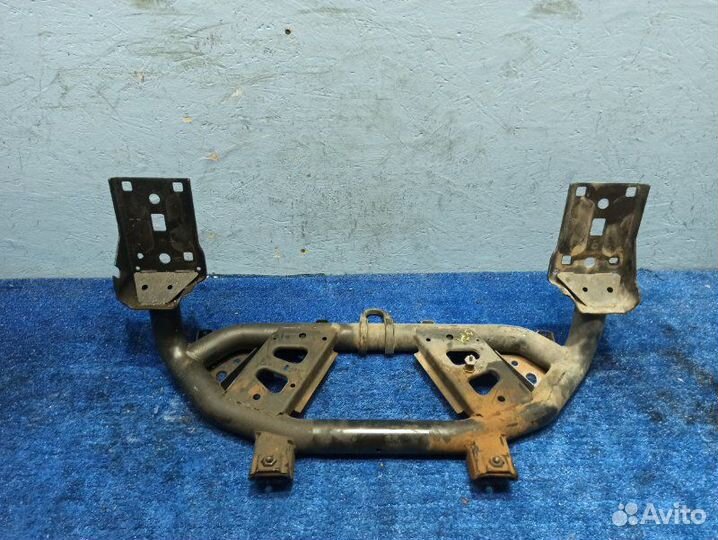 Кронштейн радиатора Range Rover Vogue 3 L322