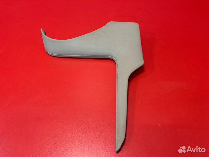 Накладка торпедо центральная правая Lexus Lx570