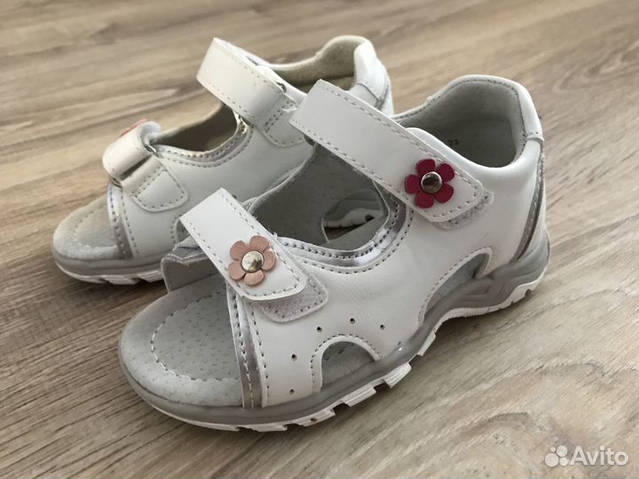 Сандали на девочку 23 размер