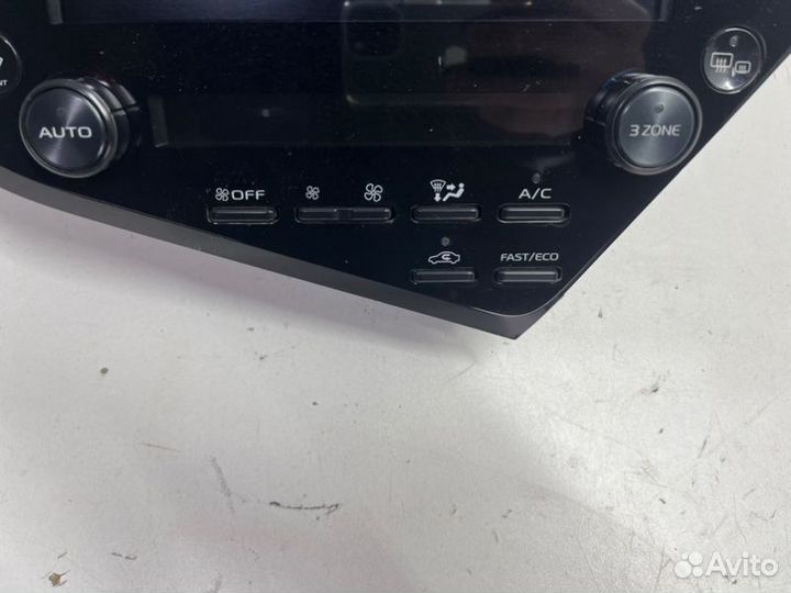 Магнитола Toyota Camry V70 2018-2021