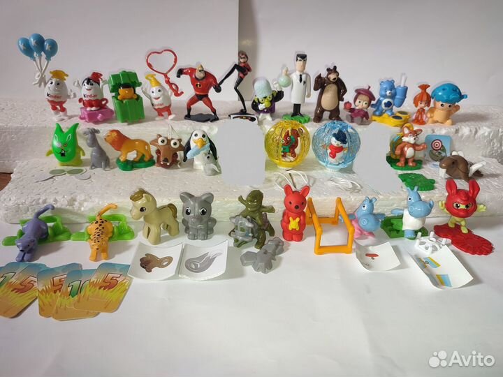 Игрушки из киндеров