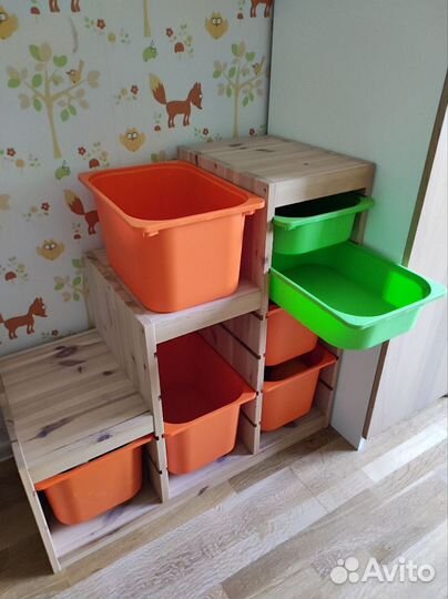 Стеллаж икеа Труфаст лесенка с контейнерами