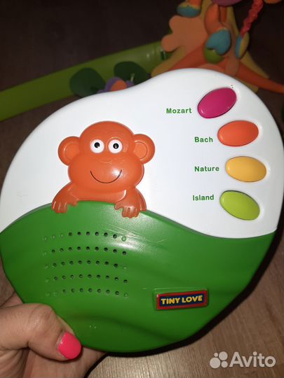 Детский мобиль в кроватку музыкальный Tiny Love