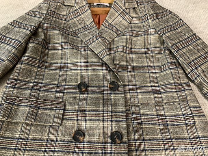 Пиджак женский в клетку 44