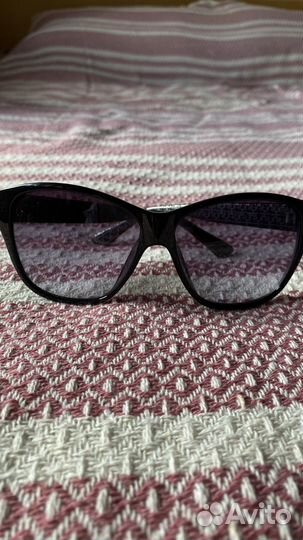 Солнцезащитные очки женские guess