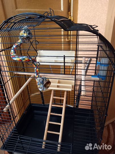 Клетка для крупного попугая