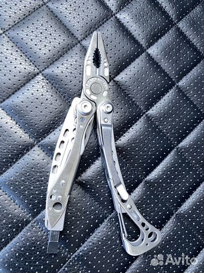 Мультитул leatherman skeletool