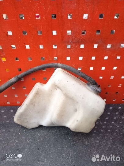 Расширительный бачок Toyota Camry 40 50