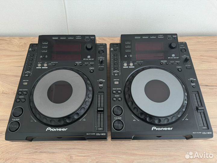 Pioneer CDJ-900