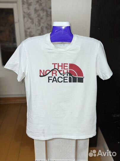 Футболка The North Face