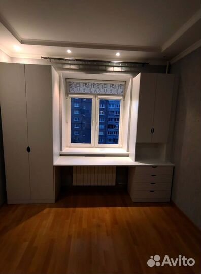 Рабочая зона с доставкой и сборкой