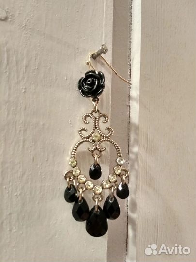 Комплект бижутерии avon (серьги+ожерелье)