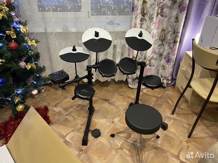 Музыкальная аппаратура