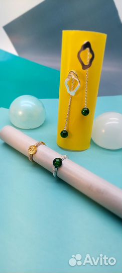 Серебряное кольцо с янтарем