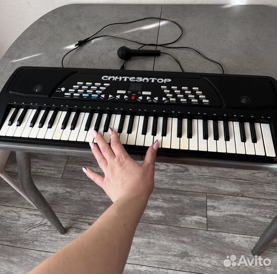 Синтезатор игрушка
