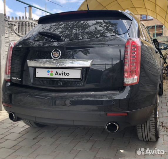 Cadillac SRX, 2011