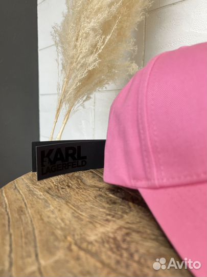 Кепка Karl Lagerfeld