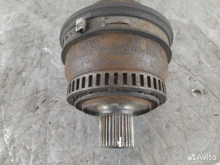 Привод задний левый Volkswagen Passat B5 1996-2005