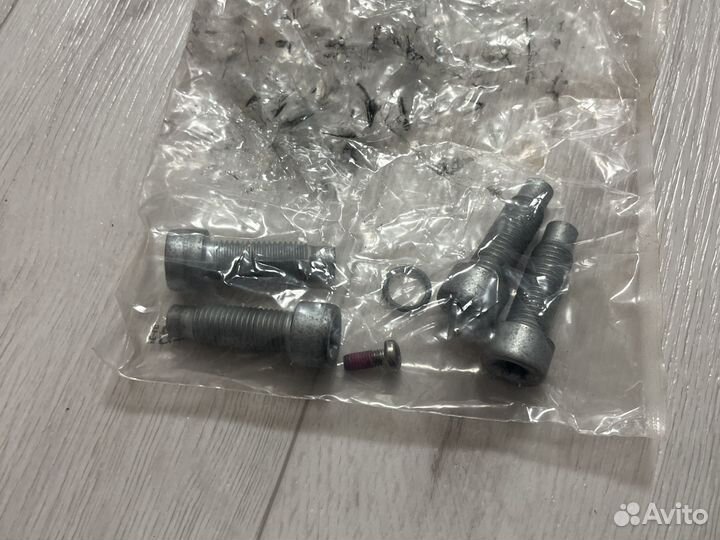 Задняя ступицы в сборе на ford focus 3