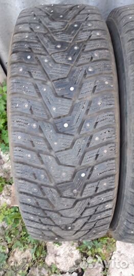 Hankook Winter I'Pike RS2 W429 215/65 R16