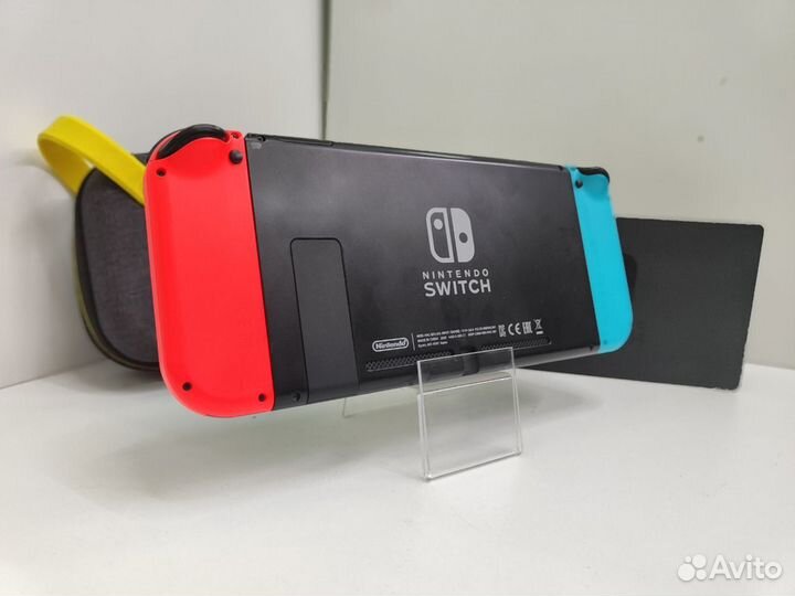 Игровые приставки Nintendo Switch 32 GB (HAC-001)