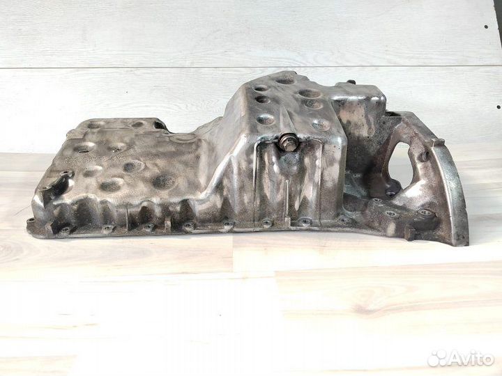 Масляный поддон Mercedes-Benz C-Class W203 OM646