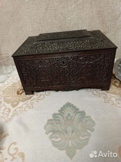 Сундук металлический