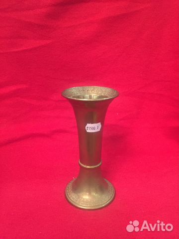 Бронзовая ваза