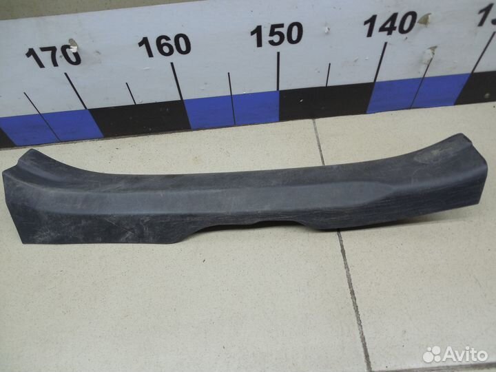 Накладка порога (внутренняя) Auris (E15) 2006-2012