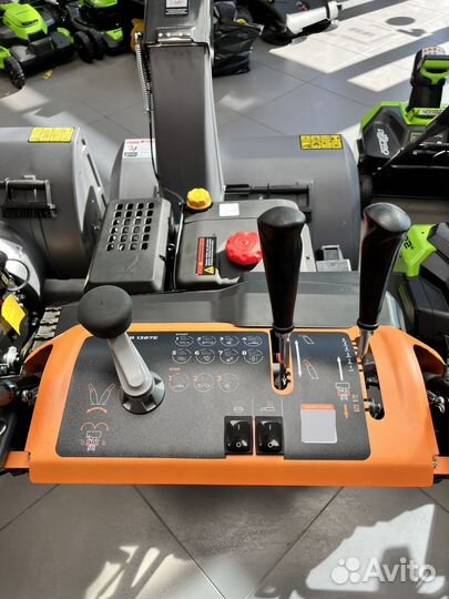 Снегоуборщик Villartec WB 1387E