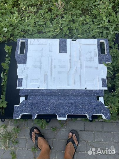 Обшивка багажника toyota land cruiser prado 150