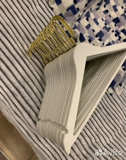 Вешалка для одежды