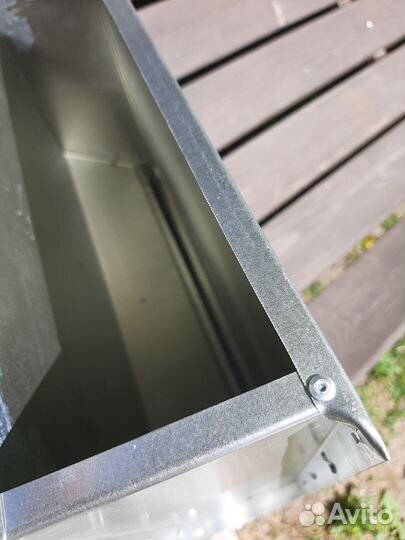 Кормушка для кур, цыплят бункерная