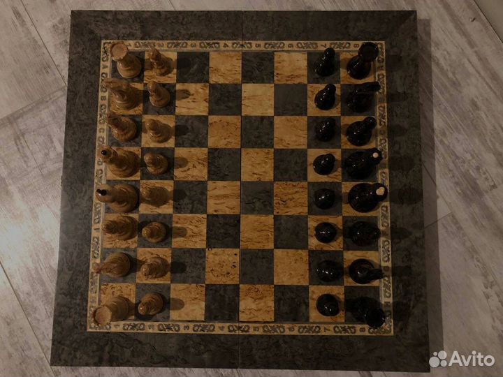 Шахматы «Ладога» из мореной карельской березы