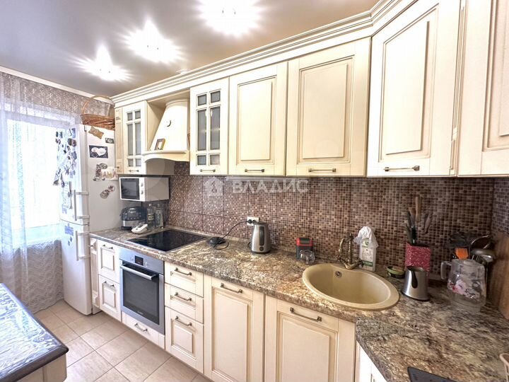 2-к. квартира, 48 м², 5/9 эт.