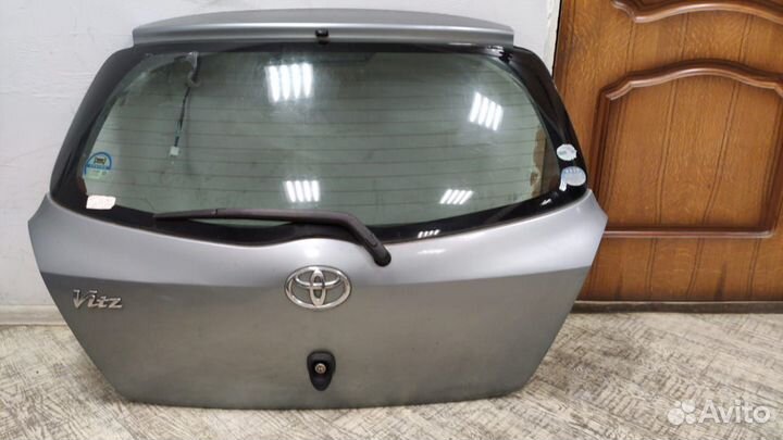 Крышка багажника Toyota Yaris Тоета Ярис