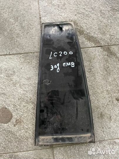 Форточка задняя левая Toyota Land Cruiser 200 4.7