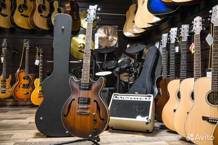 Полуакустическая электрогитара Ibanez (комплект)