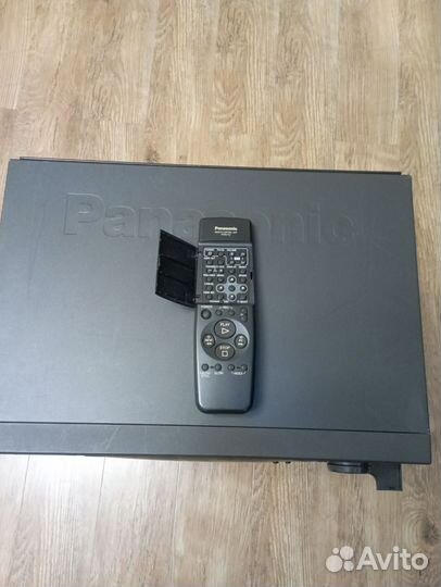 Видеомагнитофон Panasonic HD 650AM