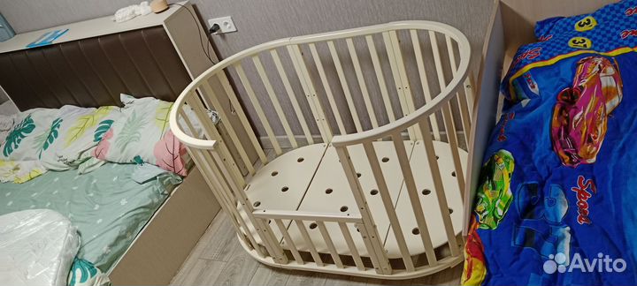 Детская кровать трансформер овальная