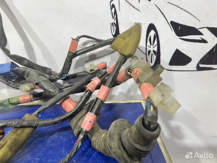 Проводка двери передняя левая Toyota Land Cruiser