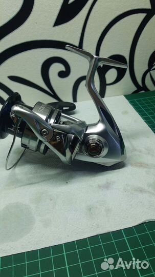 Shimano 19 stradic 4000 XG + 5BB